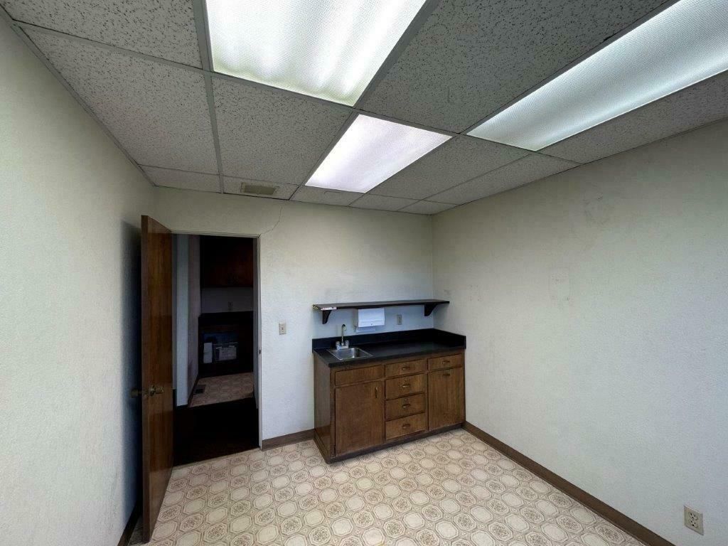1388 Court Street, Redding, CA, Suite B